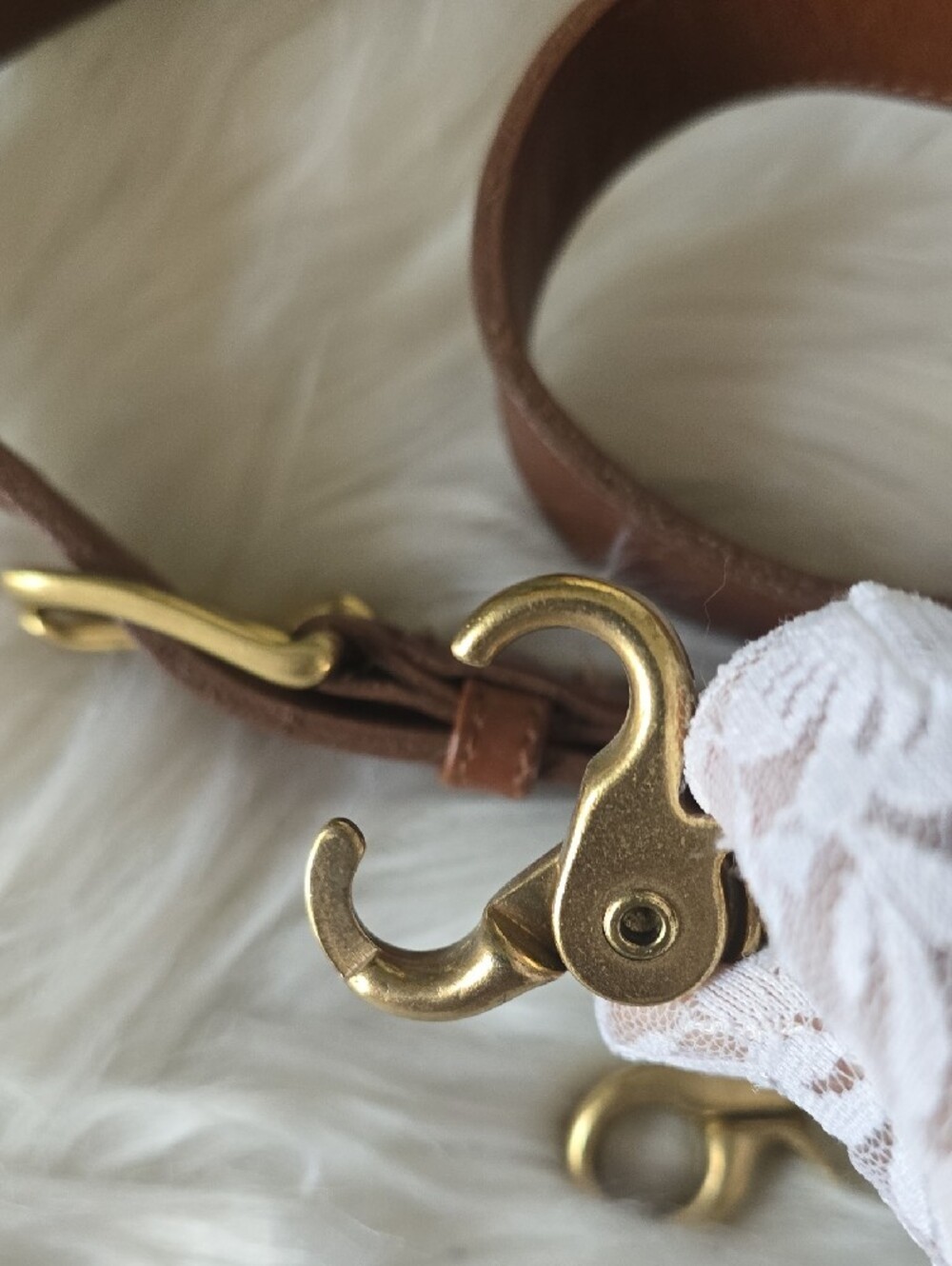 Coach Brown Leather Strap with Gold lobster claw Openings British TAN - Picture 3 of 11